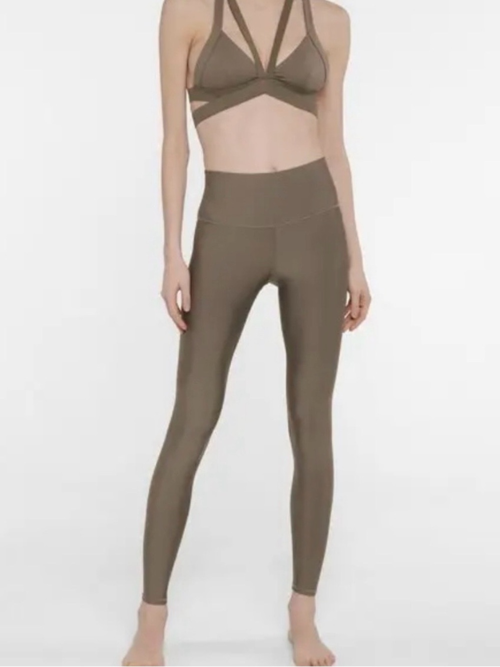 ALO Yoga Olive Branch Nadi Bra + Airlift Legging Set XS/M